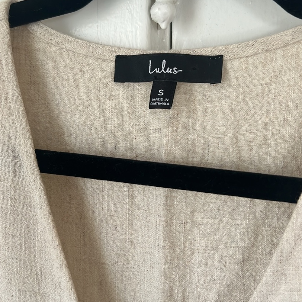 Linen tank top. - Picture 3 of 3